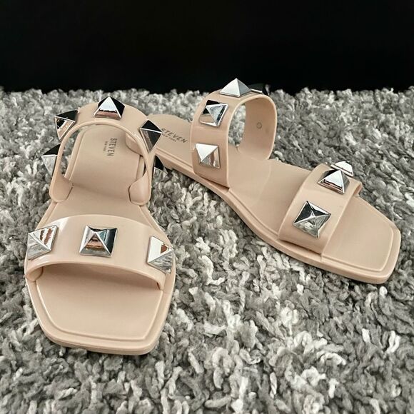 NIB Steven New York Aleena Stud Sandals - Picture 1 of 8